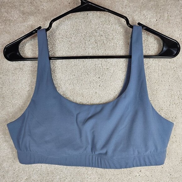 Vuori Womans Size Medium Blue Sports Bra - Picture 1 of 3